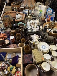Read more about the article 岡山市　備前焼の宝瓶（藤原啓）、倉敷ガラス、中国美術、朱泥の買取りありがとうございました。