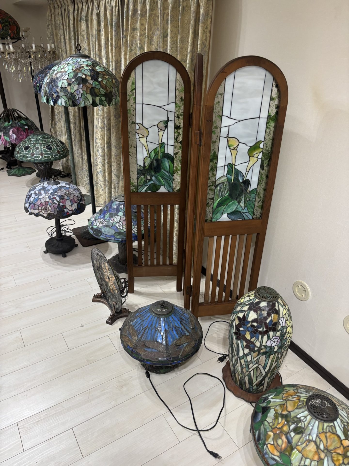 You are currently viewing 芦屋市 ステンドグラスのランプ買取りありがとうございました。